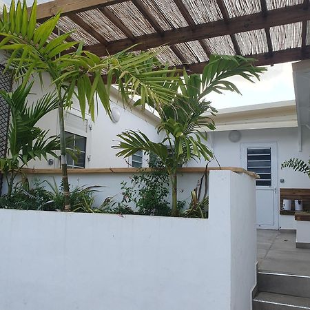 Studio Pour Jusqu'A 4 Personnes Proche De L'Hopital Et Du Centre Ville Saint-Denis Ngoại thất bức ảnh